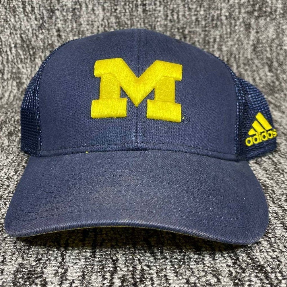Adidas Michigan Wolverines Hat Mens S/M Navy Blue Mesh Back Trucker Cap